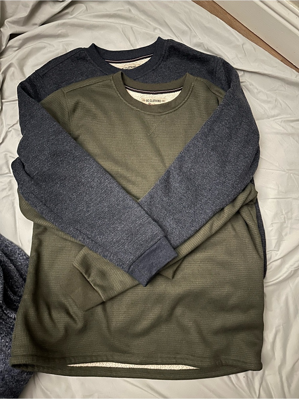 Two Men's Crewneck Sweater - Olive & Navy